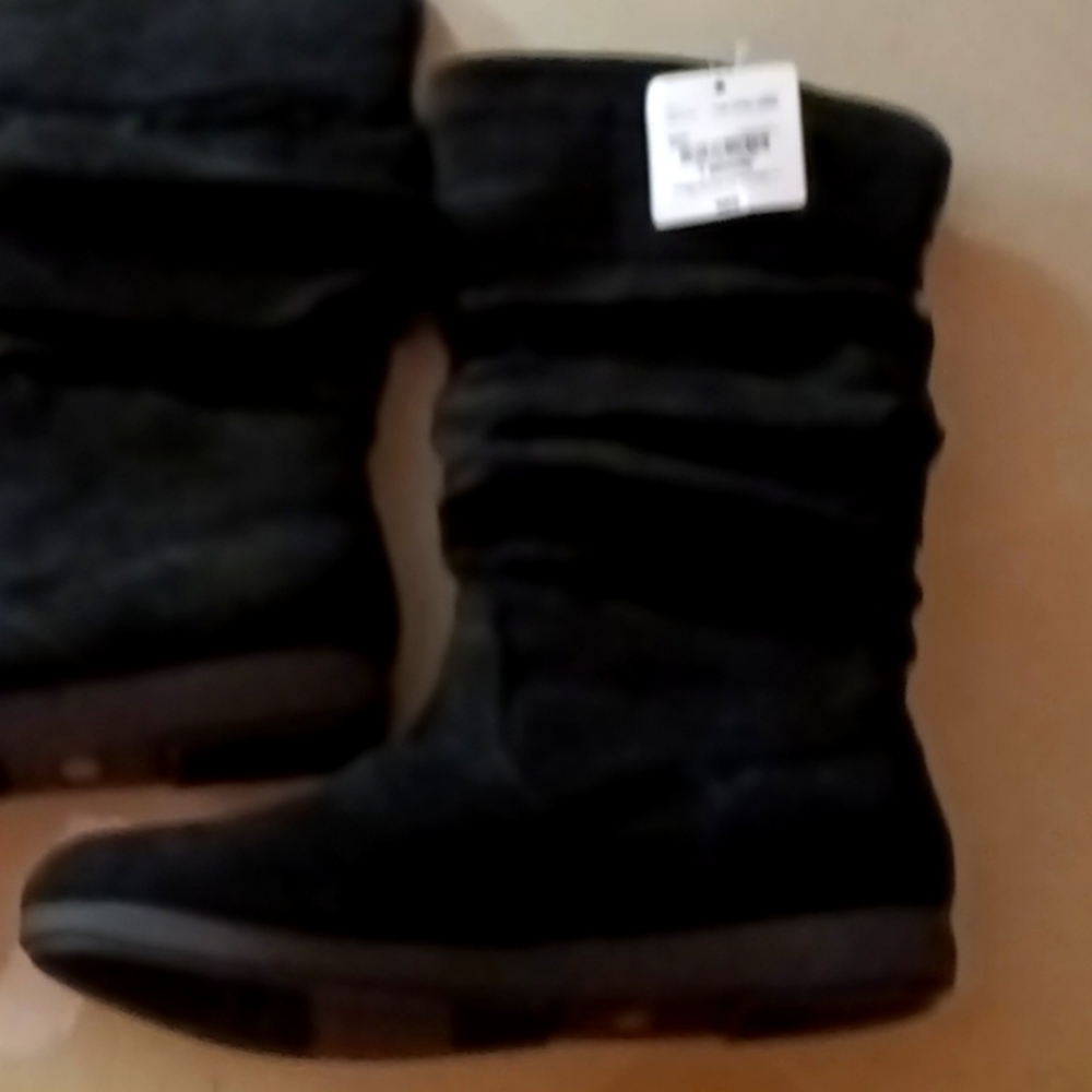 St John's bay boots 7medium